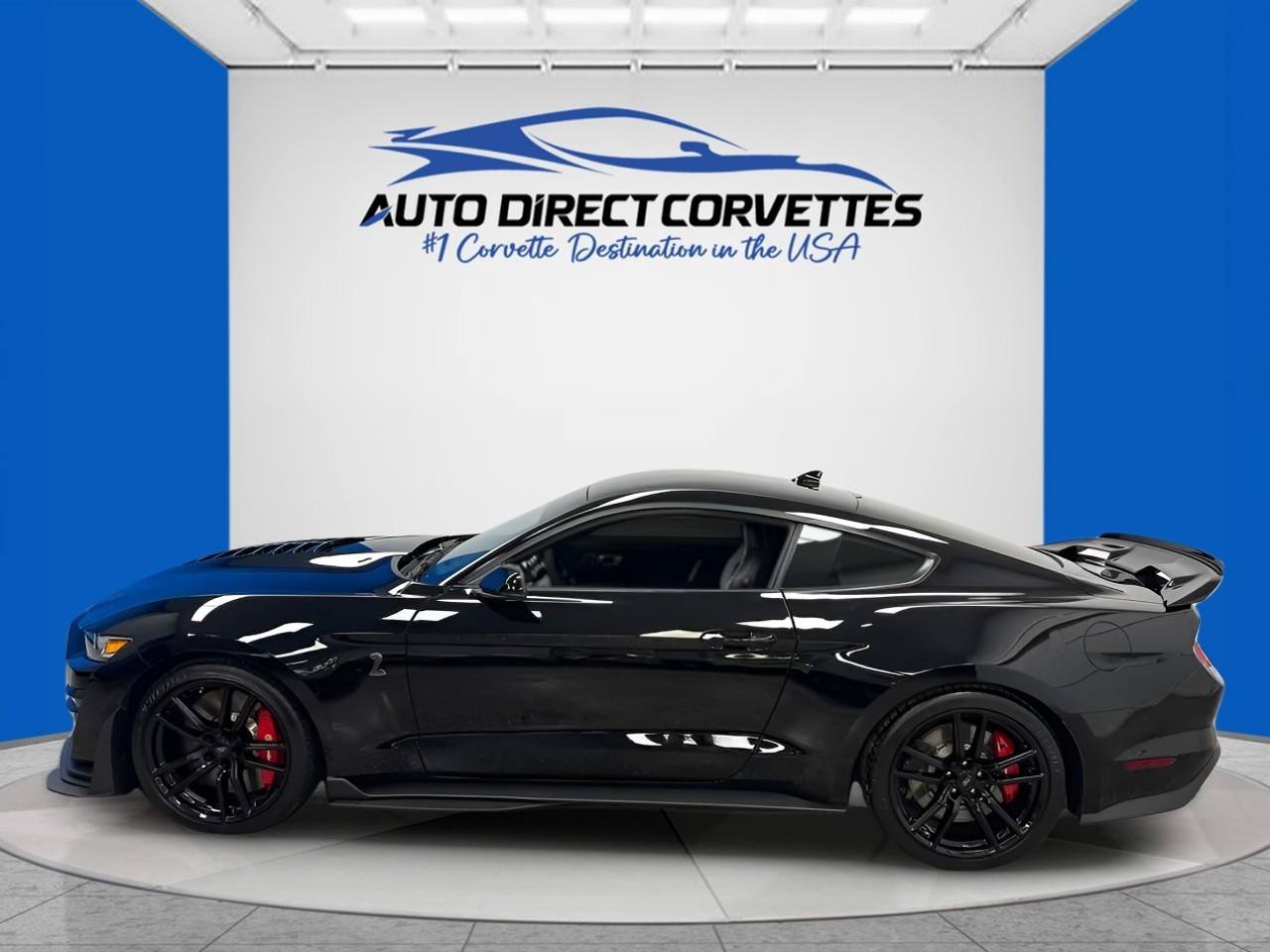 Used 2020 Ford Mustang Shelby GT500 w/ Technology Package RWD image 5