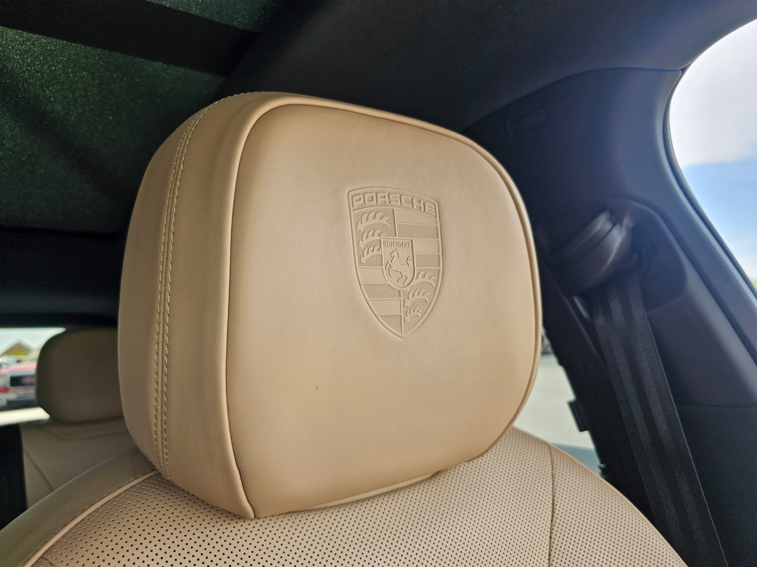 Used 2022 Porsche Cayenne AWD/4WD image 19