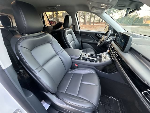 New 2026 Lincoln Aviator AWD image 27
