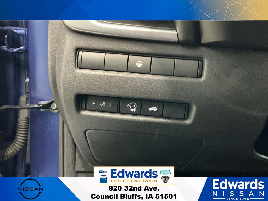 Used 2023 Nissan Rogue Platinum AWD/4WD image 25