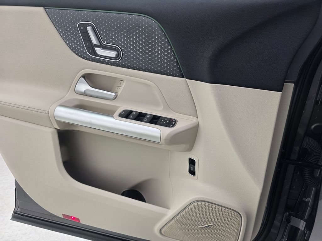 Certified 2025 Mercedes-Benz GLA 250 image 25