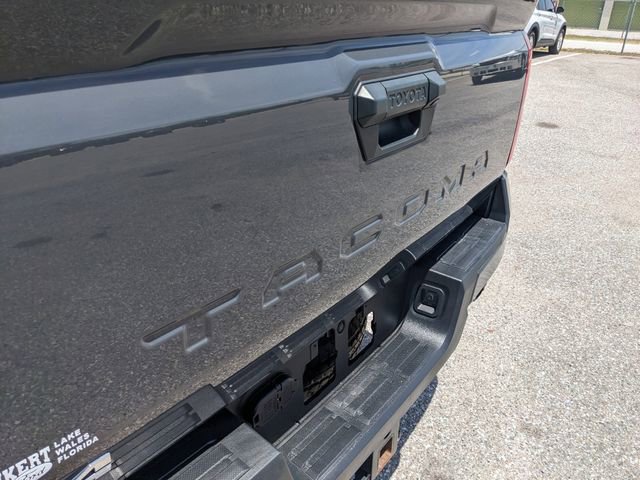 Used 2024 Toyota Tacoma SR5 AWD/4WD image 12