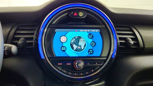 Used 2020 MINI Cooper 4-Door Hardtop FWD image 18