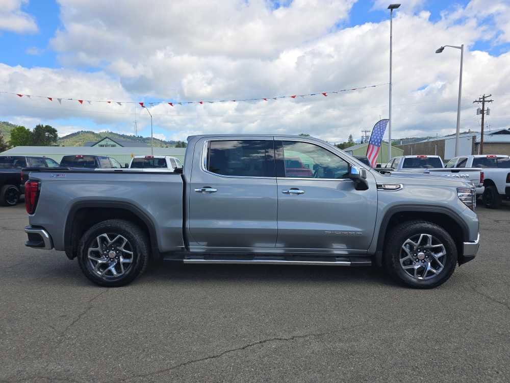 Used 2025 GMC Sierra 1500 SLT w/ SLT Premium Plus Package AWD/4WD image 6