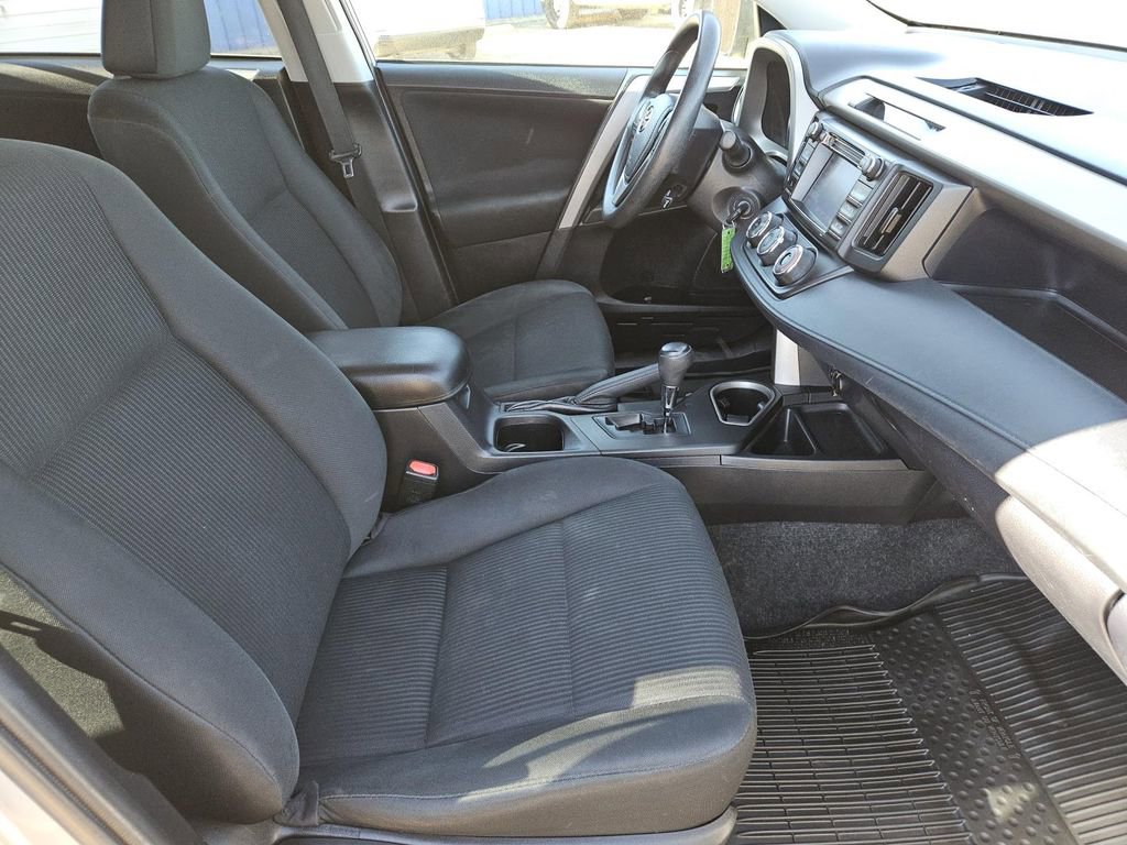 Used 2017 Toyota RAV4 LE w/ All Weather Liner Package image 28