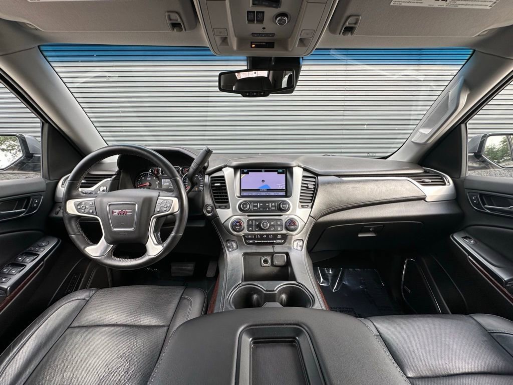 Used 2019 GMC Yukon SLT w/ Premium Edition image 6