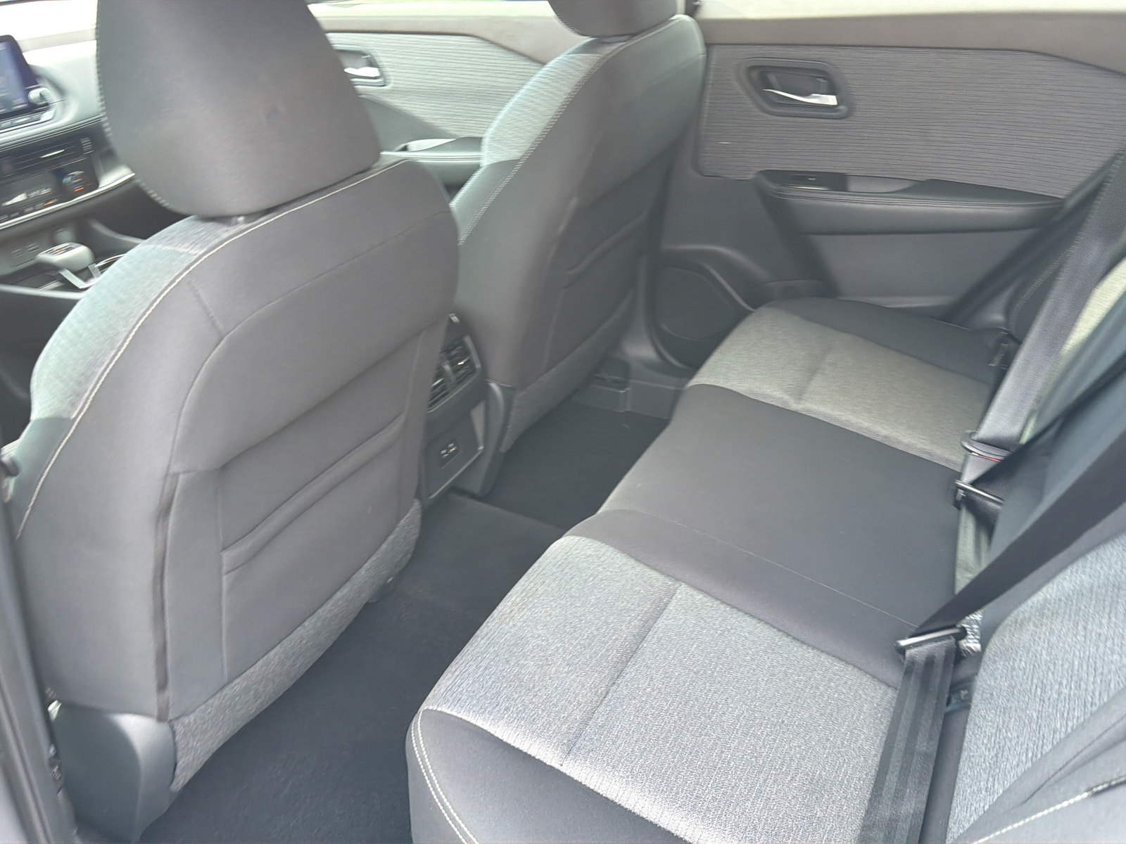 Certified 2021 Nissan Rogue SV FWD image 33