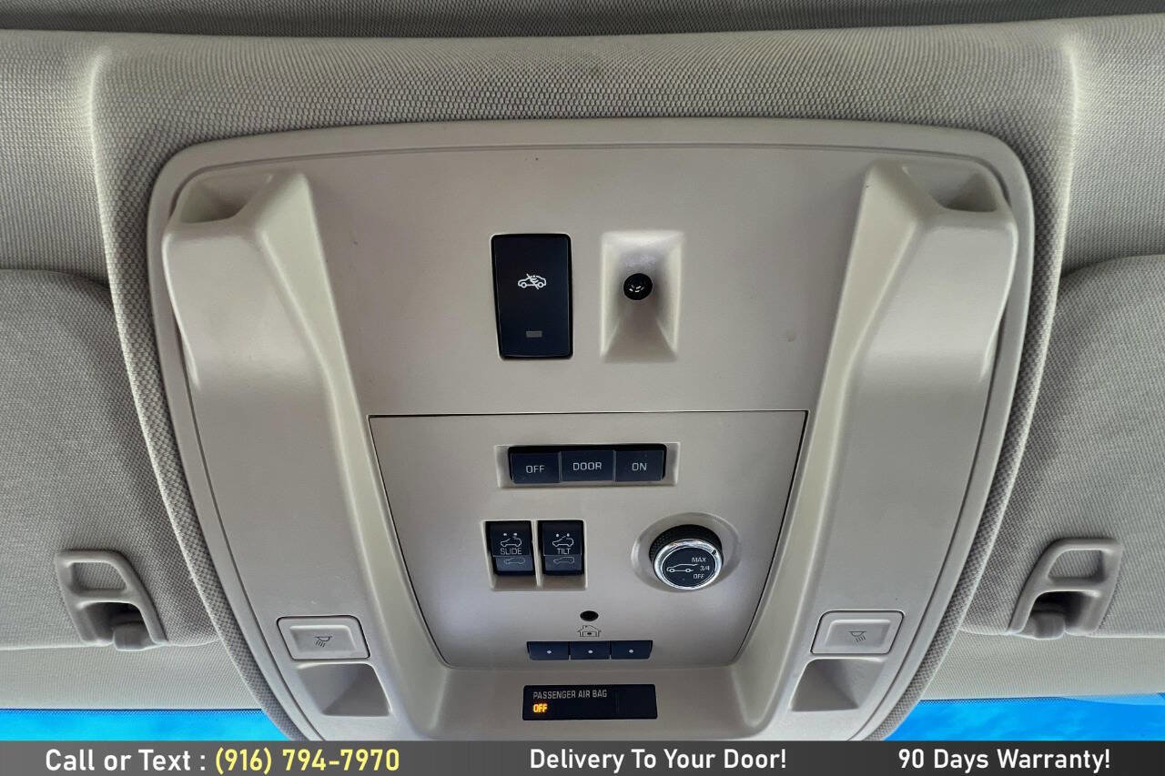 Used 2015 Cadillac Escalade Premium image 28