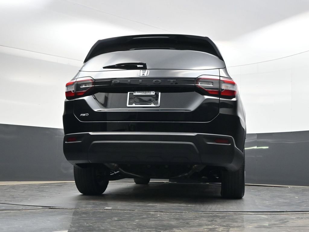 Used 2023 Honda Pilot LX image 33