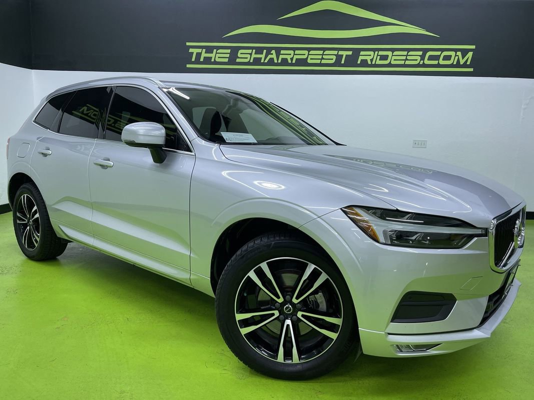 Used 2021 Volvo XC60 T5 Momentum w/ Premium Package FWD image 1