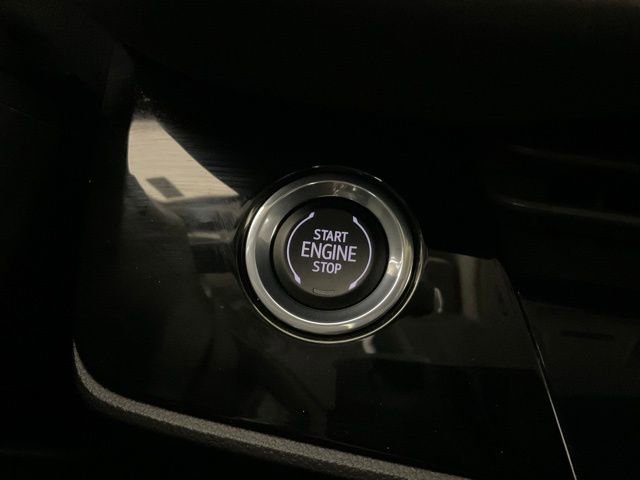 Used 2025 Buick Envision Sport Touring image 17