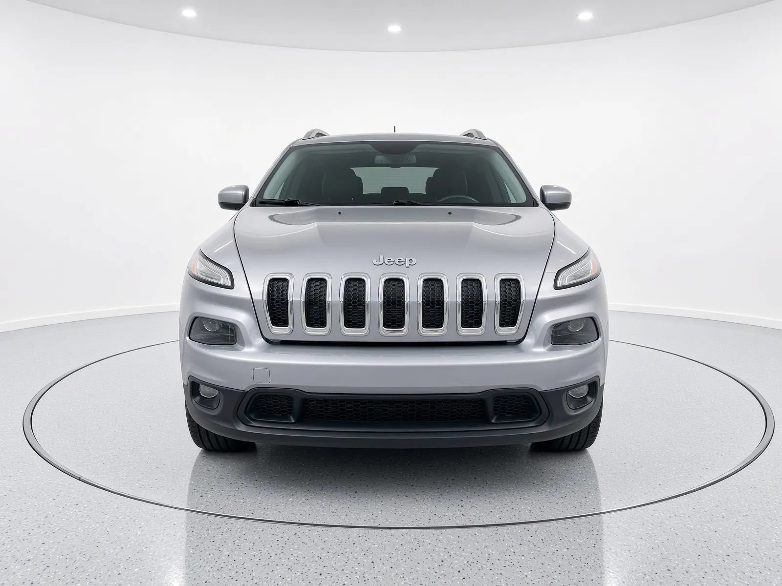 Used 2018 Jeep Cherokee Latitude w/ Cold Weather Group AWD/4WD image 2