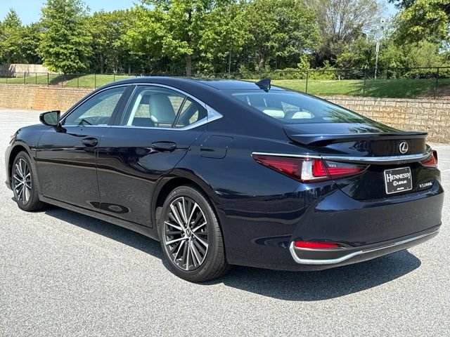Used 2025 Lexus ES 300h w/ Premium Package FWD image 7