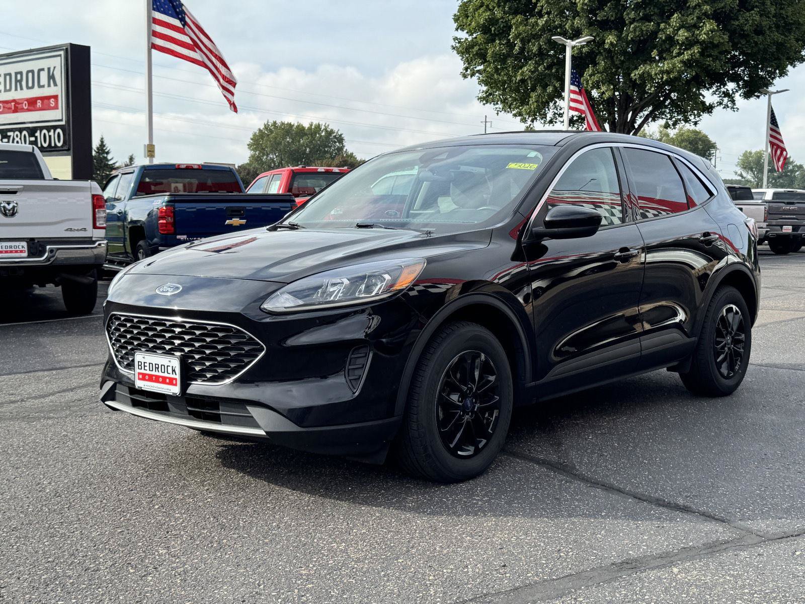 Used 2020 Ford Escape SE AWD/4WD image 3