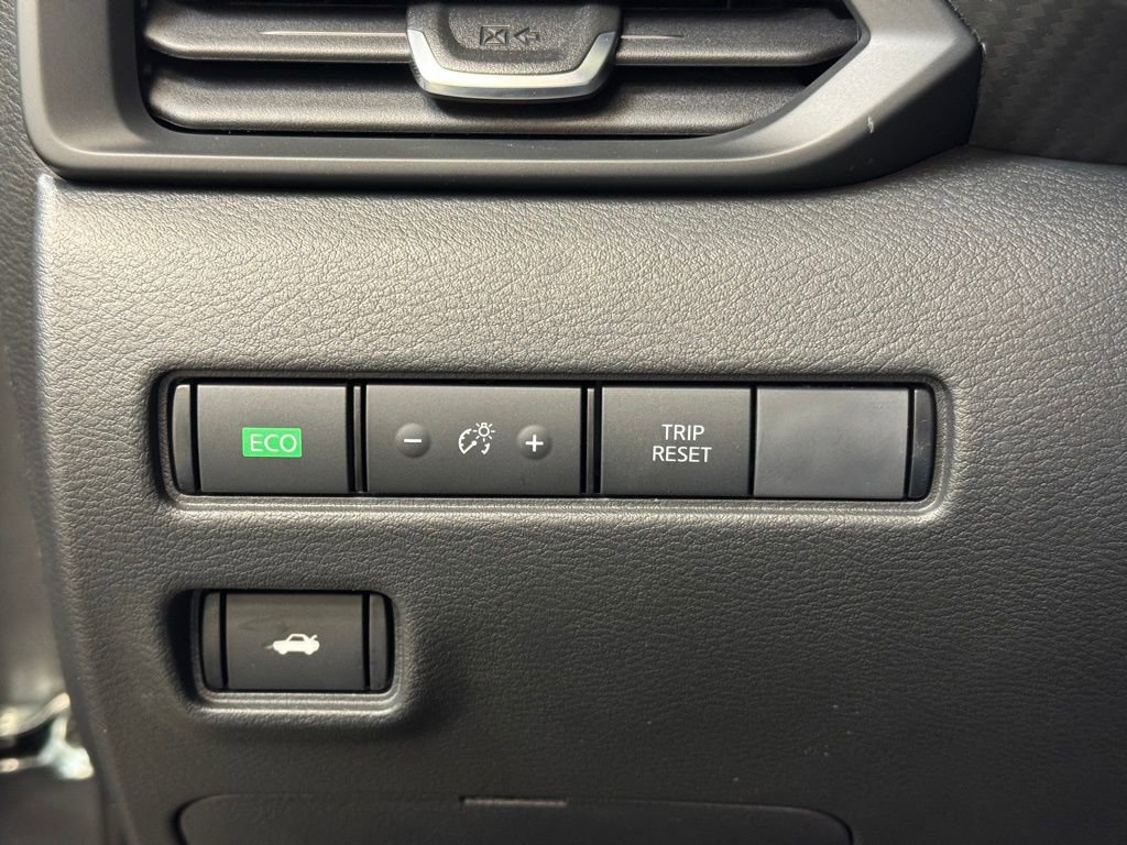 Certified 2025 Nissan Sentra S FWD image 25