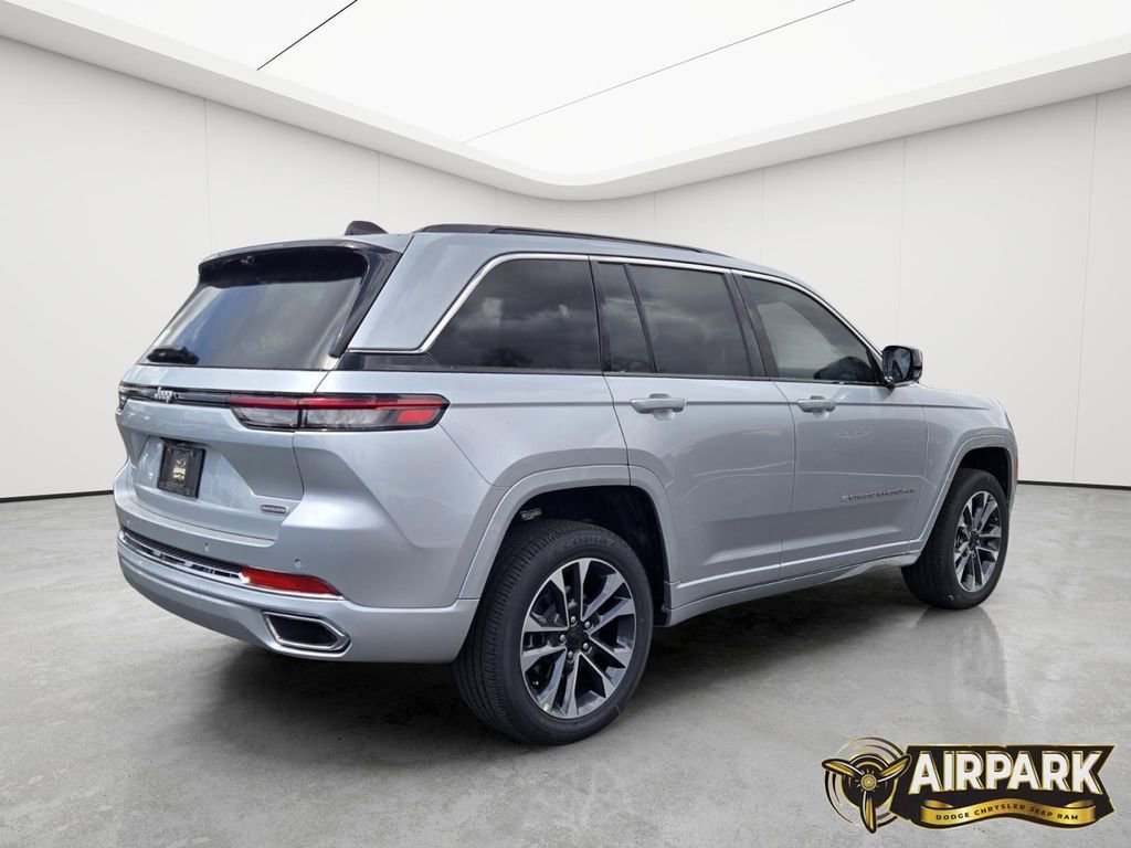 New 2025 Jeep Grand Cherokee Overland w/ Adv Protech Group III AWD/4WD image 4