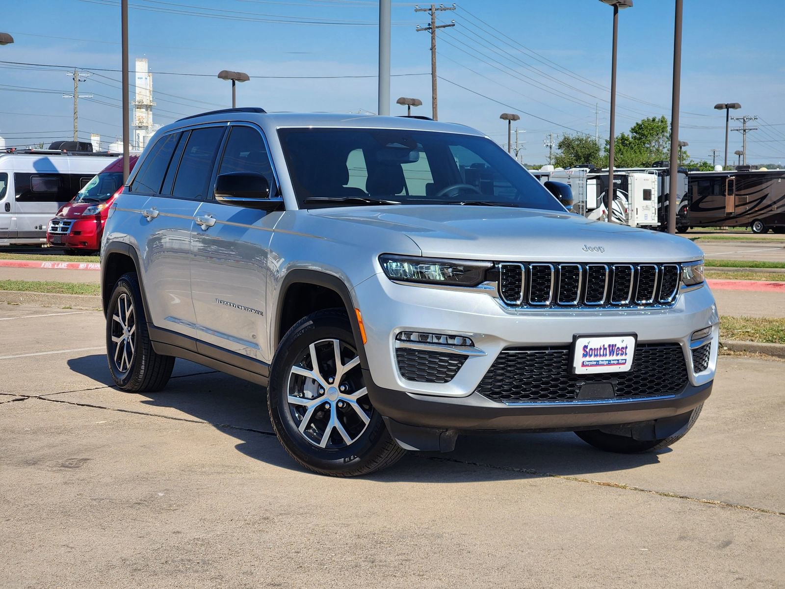 Used 2025 Jeep Grand Cherokee Limited image 1