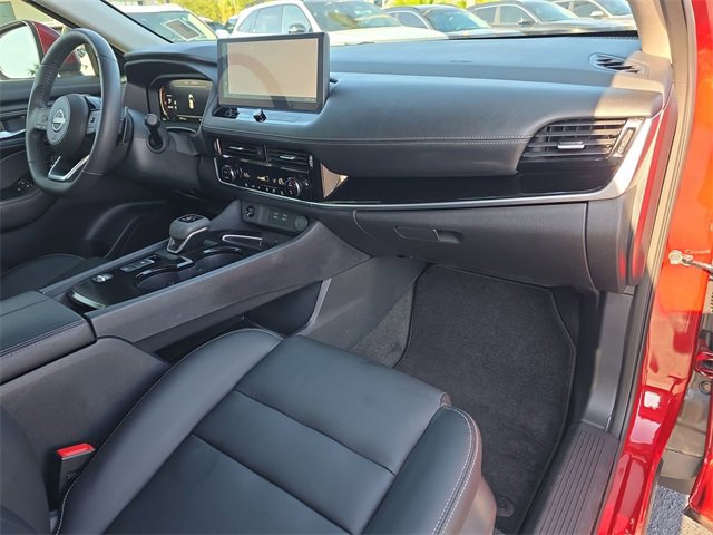 Used 2024 Nissan Rogue SL image 18