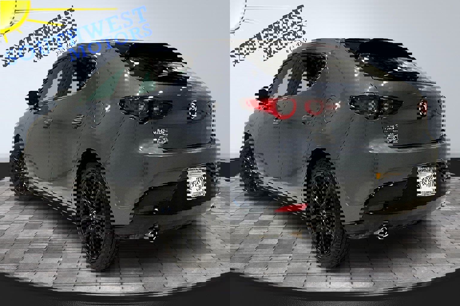 Used 2024 MAZDA MAZDA3 s image 4