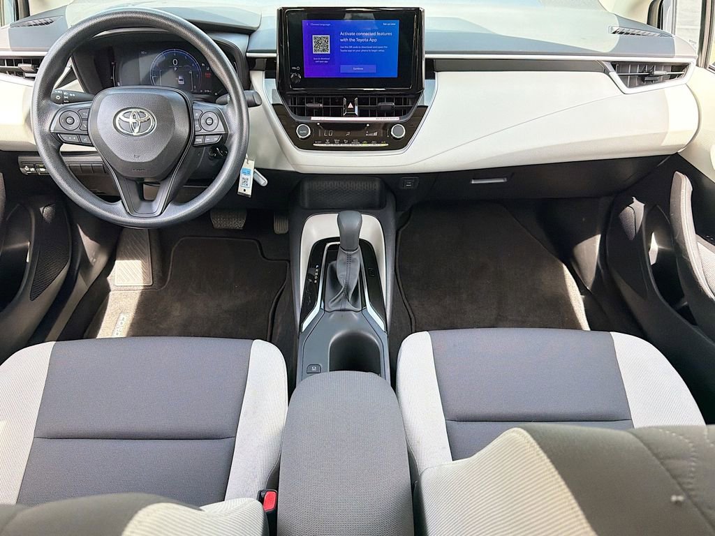 Used 2026 Toyota Corolla LE image 4