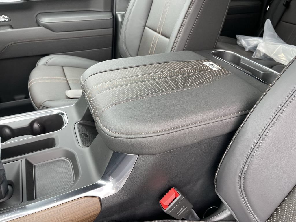 New 2026 Chevrolet Silverado 1500 High Country w/ Midnight Edition AWD/4WD image 20