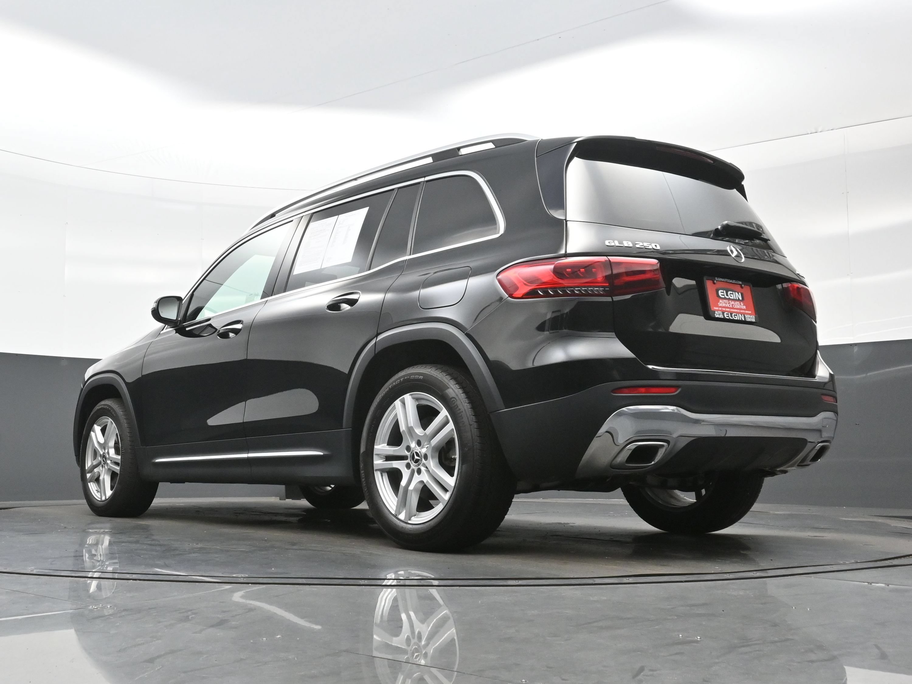 Used 2022 Mercedes-Benz GLB 250 4MATIC image 29
