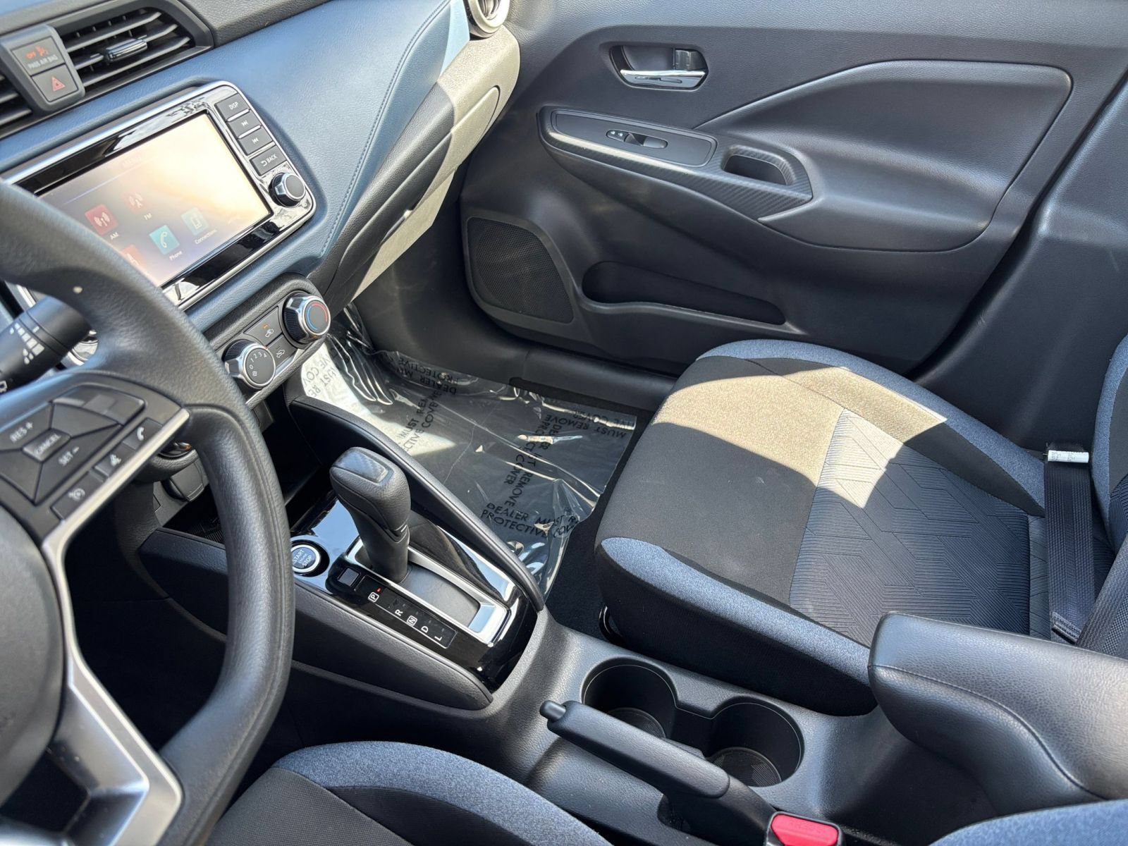Used 2025 Nissan Versa SV FWD image 38