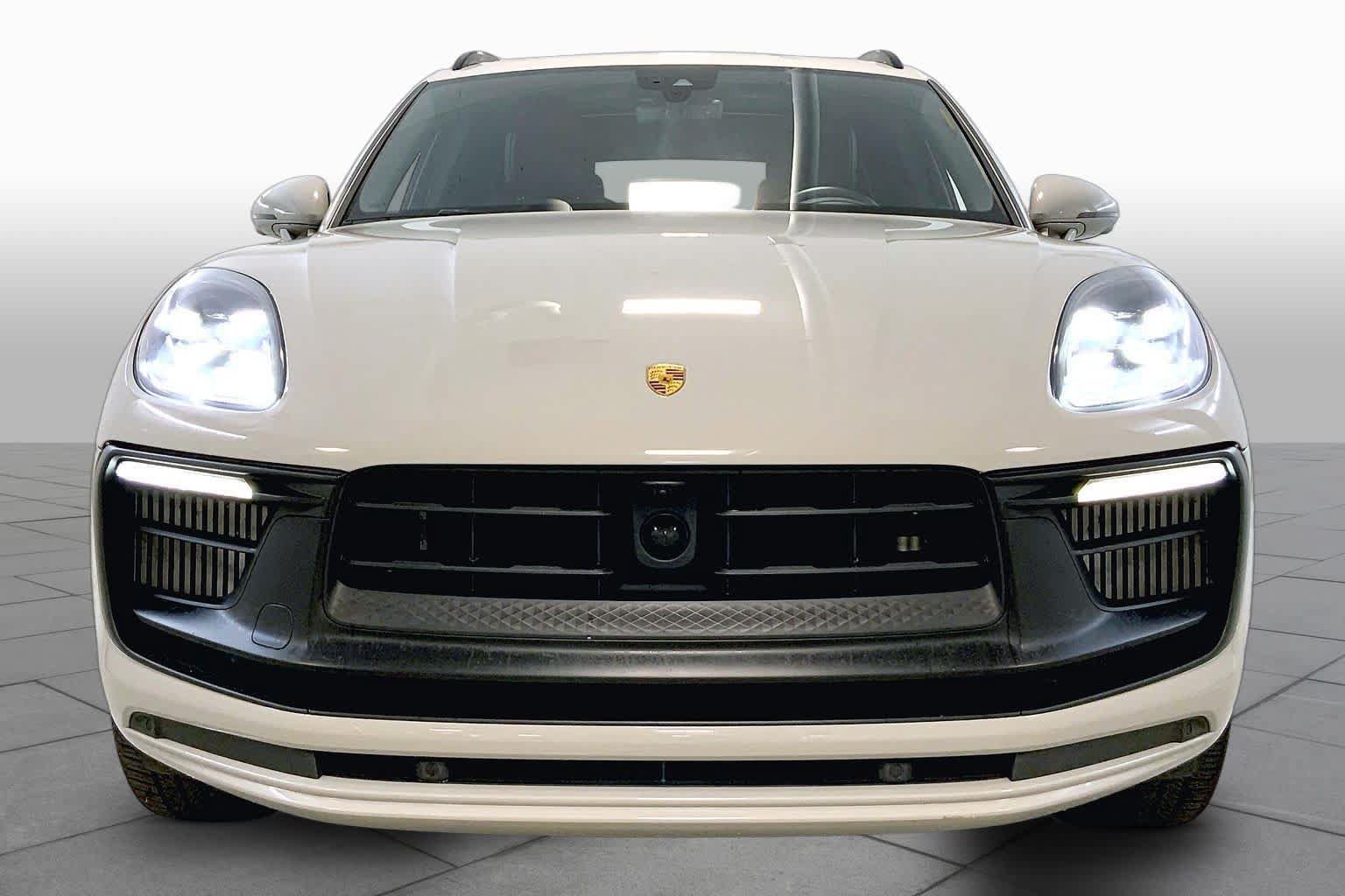 Used 2022 Porsche Macan GTS AWD/4WD image 3