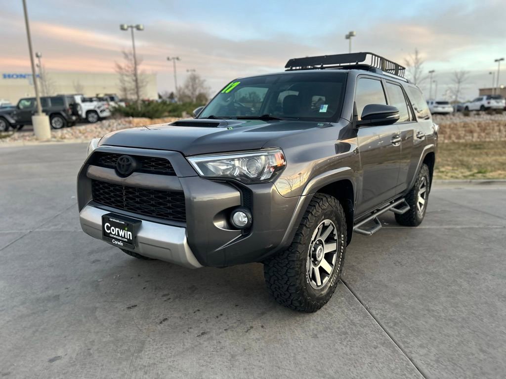 Used 2017 Toyota 4Runner TRD Off-Road Premium image 3