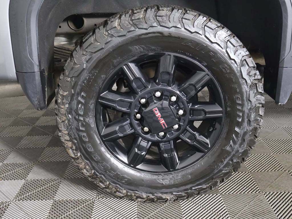 Used 2025 GMC Sierra 2500 AT4 w/ Technology Package AWD/4WD image 25