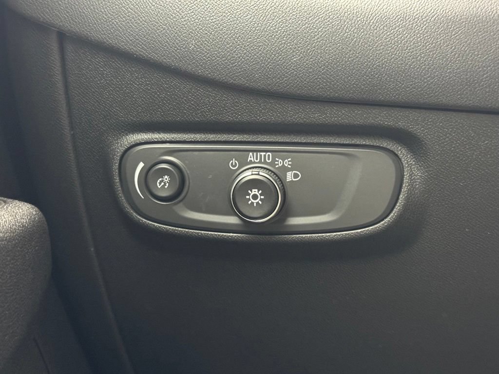 Used 2024 Chevrolet Equinox LS w/ LPO, Floor Liner Package FWD image 19