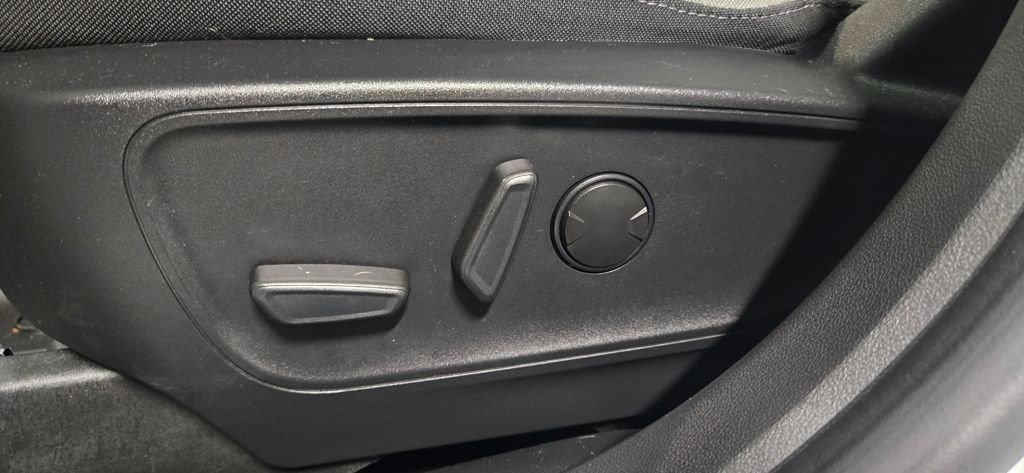 Used 2022 Ford Escape SE w/ Convenience Package image 36