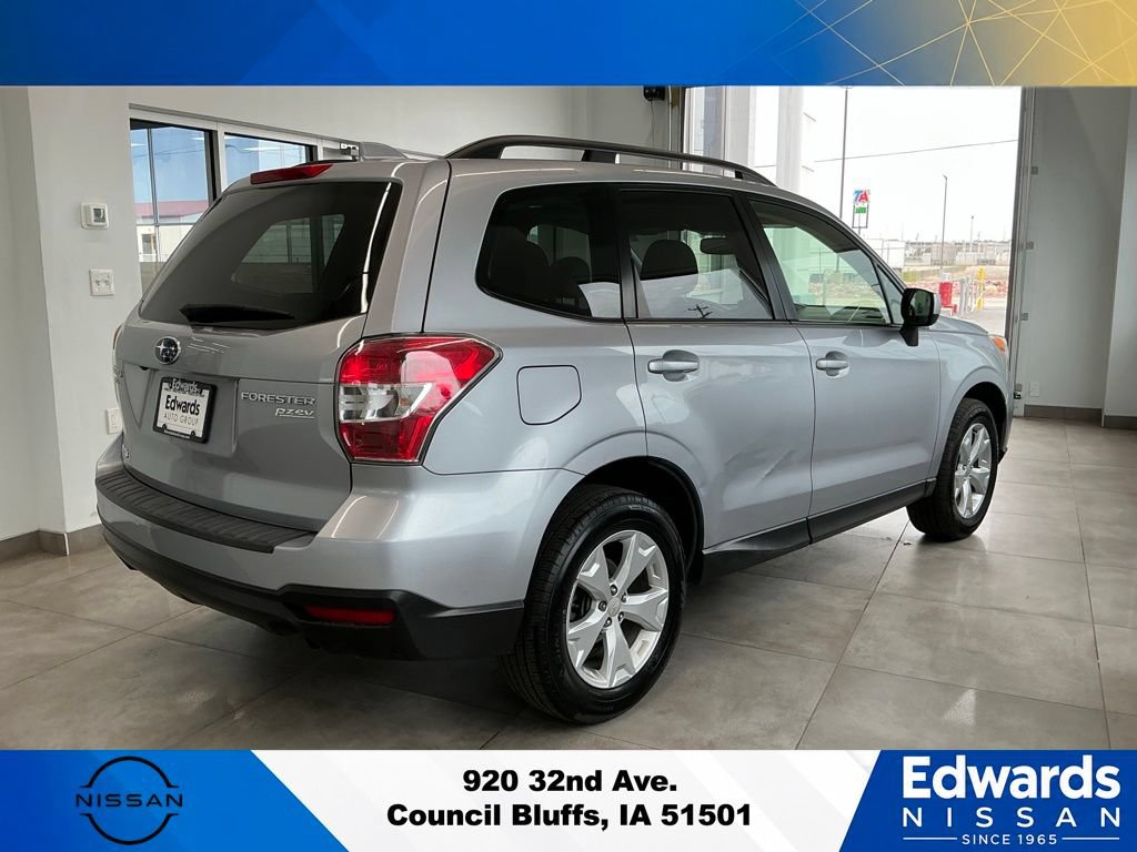 Used 2016 Subaru Forester 2.5i Premium w/ Popular Package #2 AWD/4WD image 8
