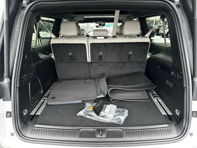 New 2025 Jeep Wagoneer L Series III w/ Quick Order Package 25C Super image 35