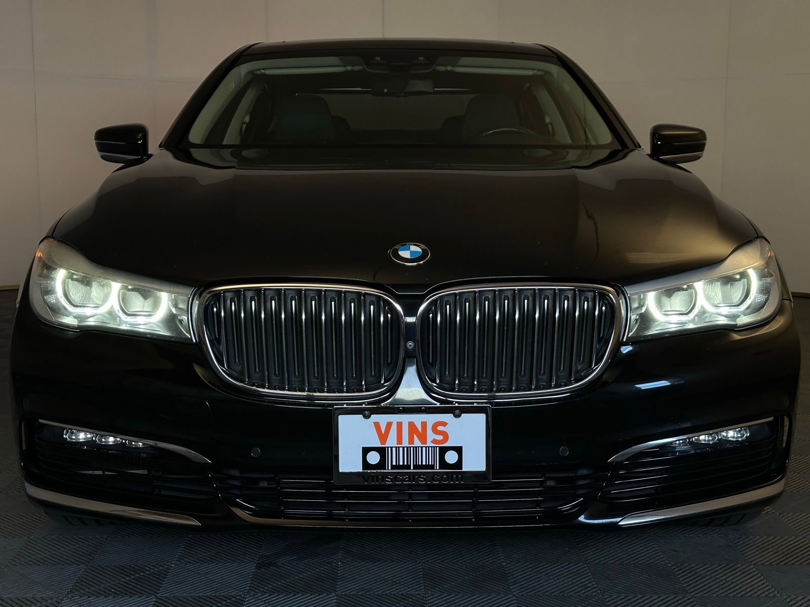 Used 2017 BMW 740i xDrive image 24