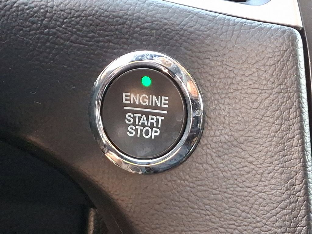 Used 2022 Ford Edge SE w/ Black Appearance Package image 27