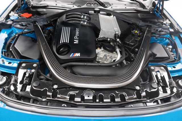 Used 2020 BMW M4 Coupe w/ Competition Package RWD image 41