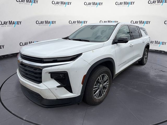 Used 2024 Chevrolet Traverse LS image 1