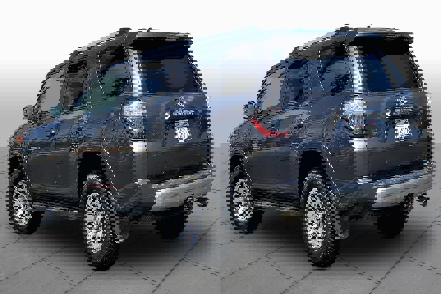 Used 2015 Toyota 4Runner Trail Premium image 10