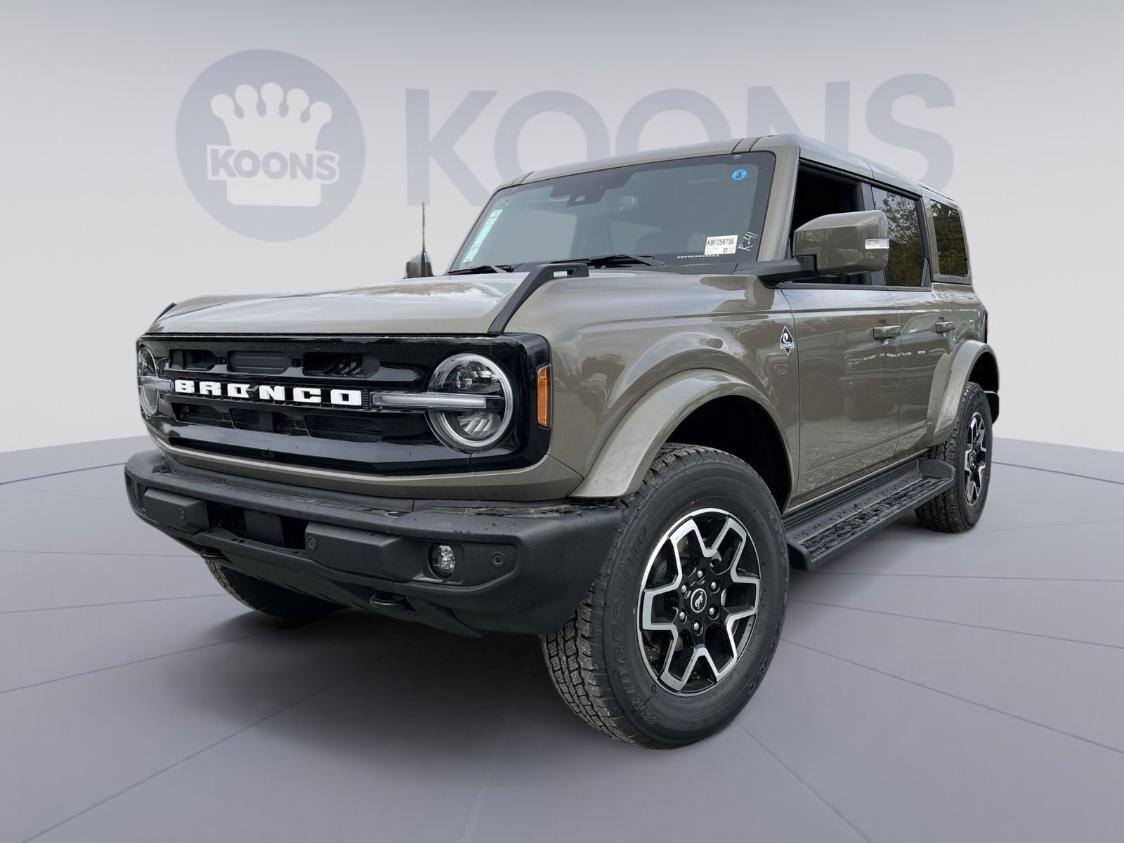 New 2025 Ford Bronco Outer Banks