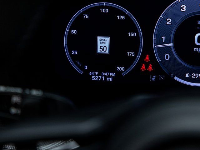 Certified 2025 Porsche 911 Carrera image 43