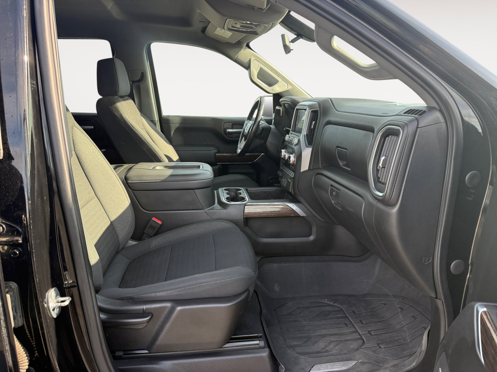 Used 2021 GMC Sierra 1500 Elevation w/ Preferred Package image 19