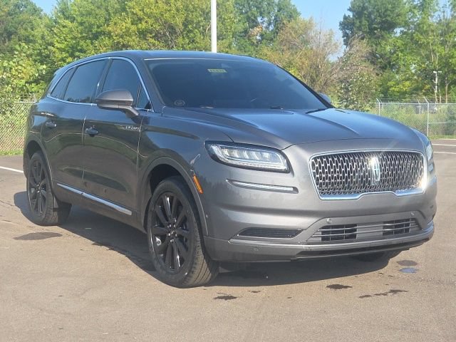 Used 2023 Lincoln Nautilus Reserve AWD/4WD image 3