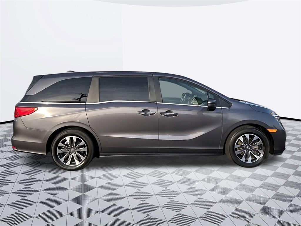 Used 2024 Honda Odyssey EX-L image 2