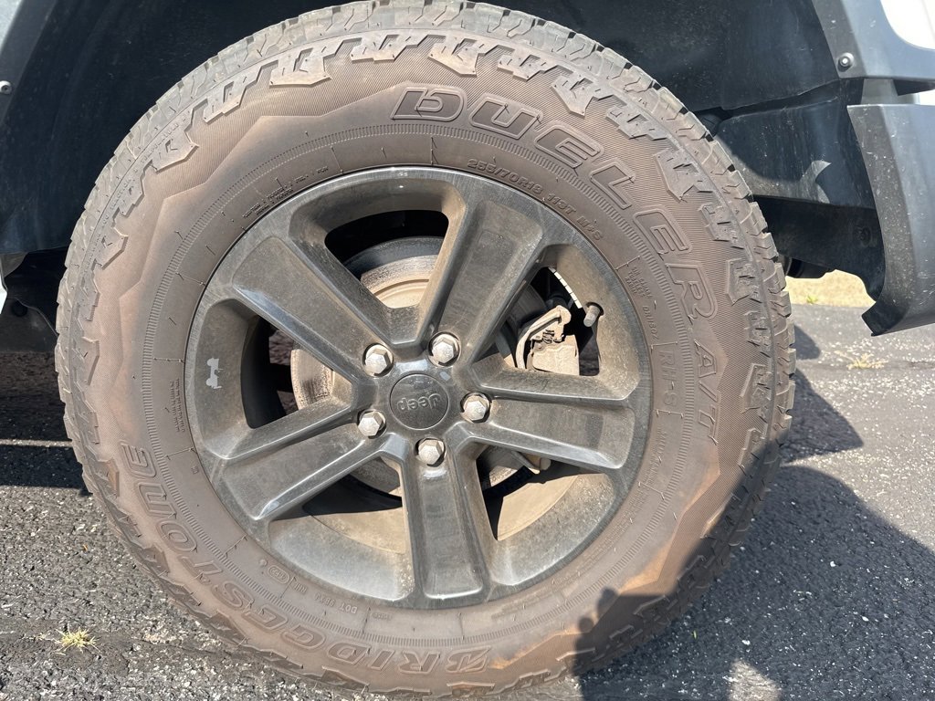 Used 2023 Jeep Wrangler Altitude image 20