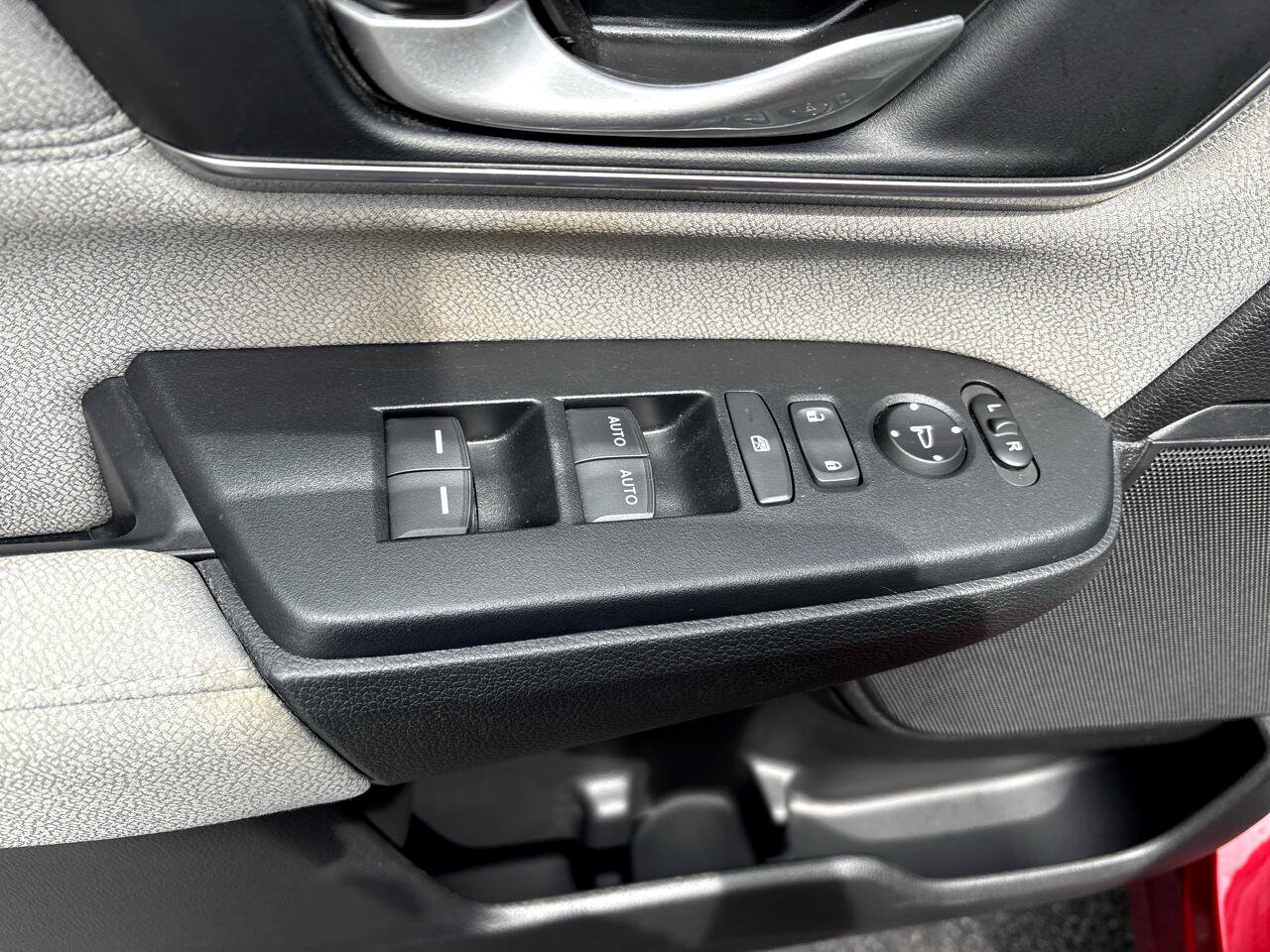 Used 2021 Honda CR-V EX image 12