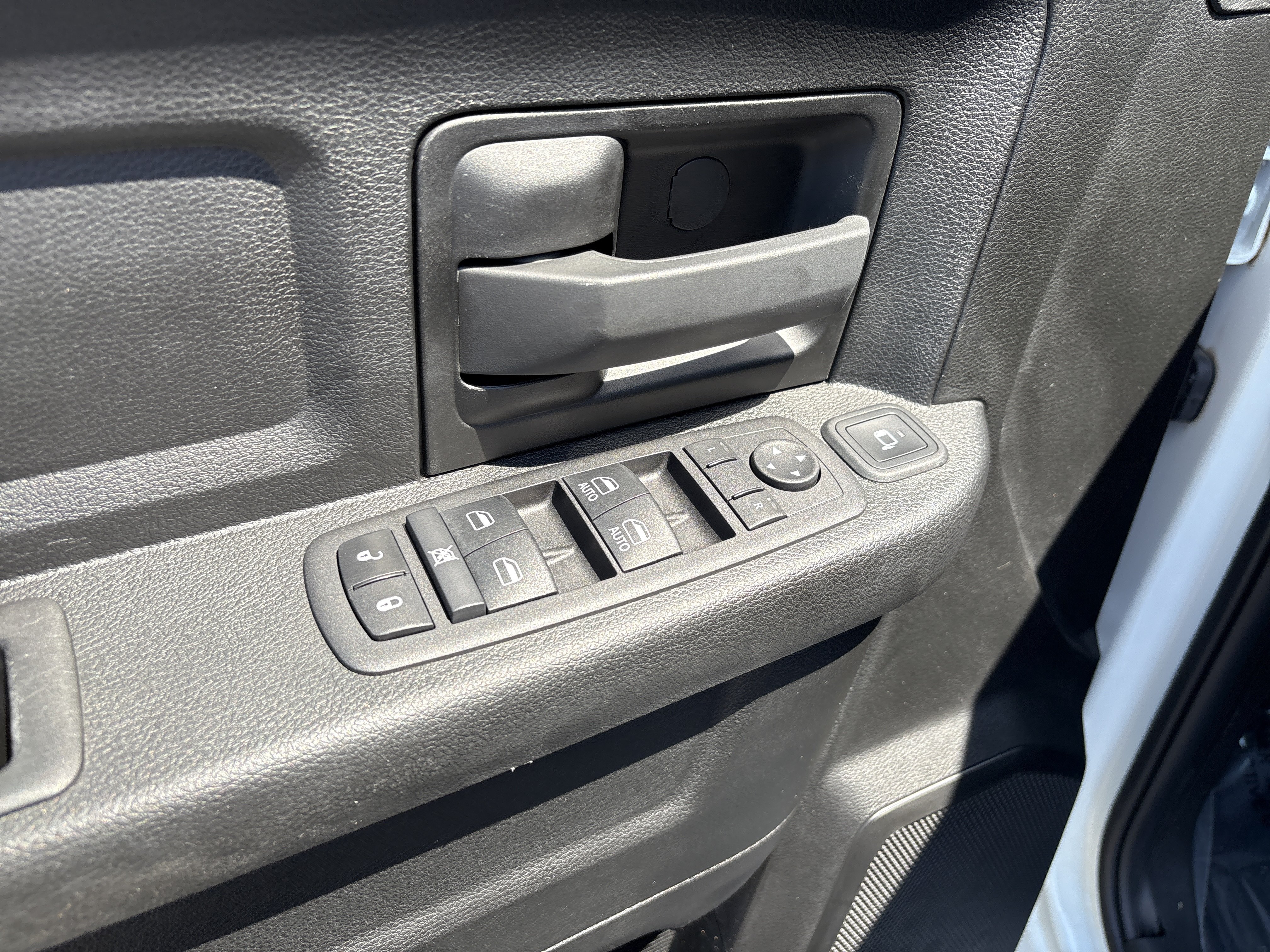 Certified 2024 RAM 3500 Tradesman w/ Chrome Appearance Group AWD/4WD image 16