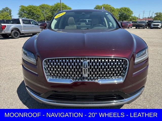 Used 2023 Lincoln Nautilus Reserve AWD/4WD image 12