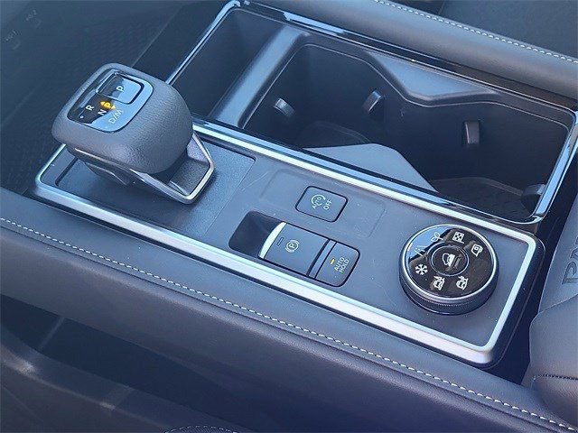 New 2026 Nissan Pathfinder SV AWD/4WD image 13