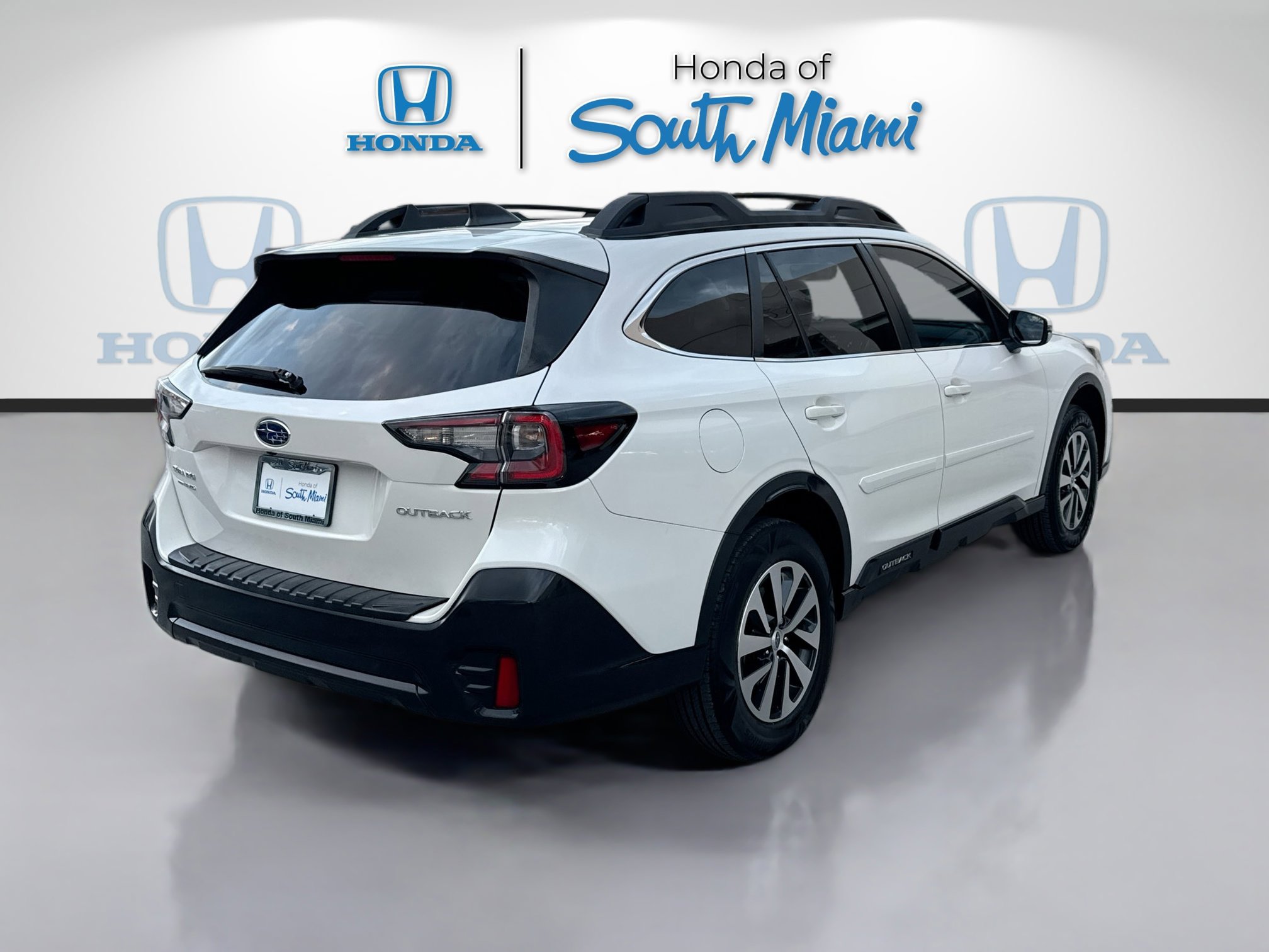 Used 2020 Subaru Outback Premium image 6